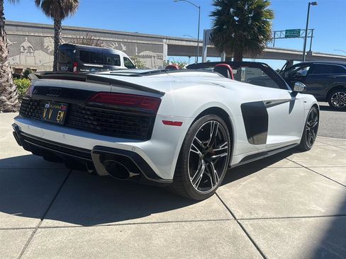 Used 2023 Audi R8 V10 performance image 6