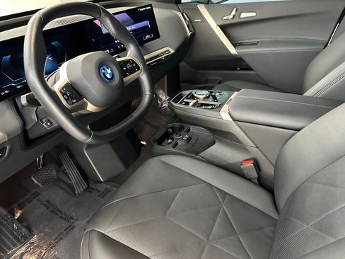 Certified 2024 BMW iX xDrive50 w/ Sport Package AWD/4WD image 4