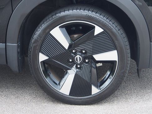 Used 2025 Nissan Kicks SR AWD/4WD image 9