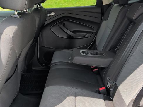 Used 2017 Ford Escape SE w/ Equipment Group 201A FWD image 24