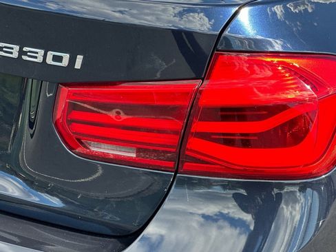 Used 2017 BMW 330i Sedan RWD image 12
