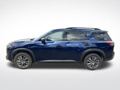 Used 2025 Nissan Pathfinder SV FWD image 6