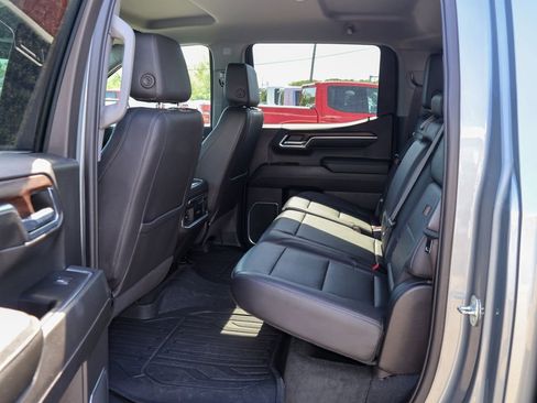 Used 2023 GMC Sierra 1500 SLT w/ SLT Premium Plus Package image 11