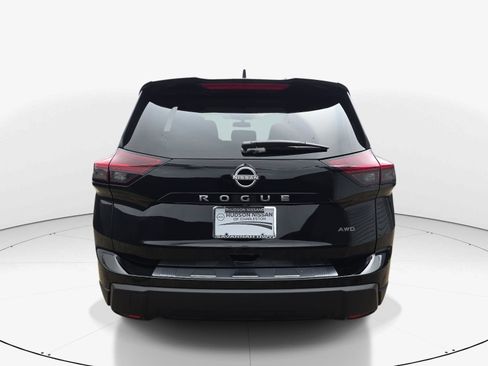 Used 2026 Nissan Rogue SV AWD/4WD image 5