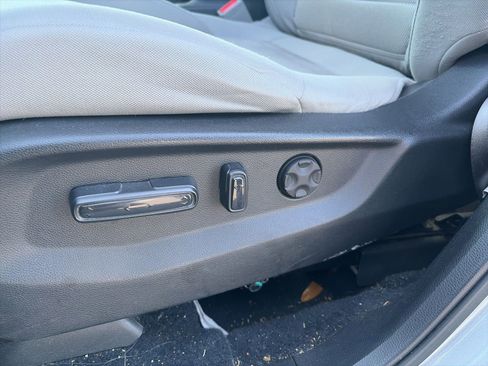 Used 2019 Honda CR-V EX image 13