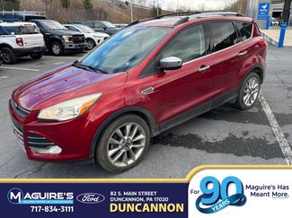Used 2015 Ford Escape SE w/ SE Chrome Package video 1