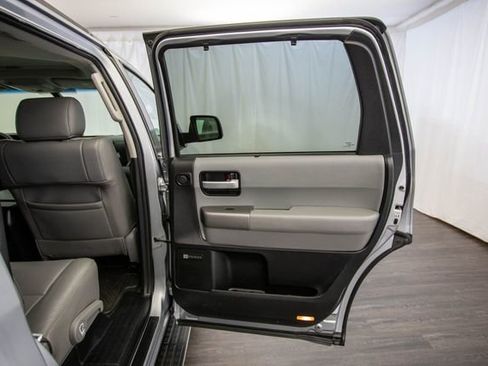 Used 2014 Toyota Sequoia Limited image 23