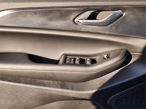 New 2025 Jeep Grand Cherokee Laredo w/ Luxury Tech Group I image 16