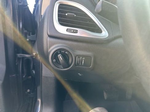 Used 2014 Dodge Dart SE w/ Convenience Group FWD image 29