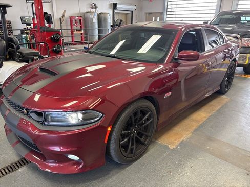 Used 2022 Dodge Charger Scat Pack w/ Dynamics Package image 2