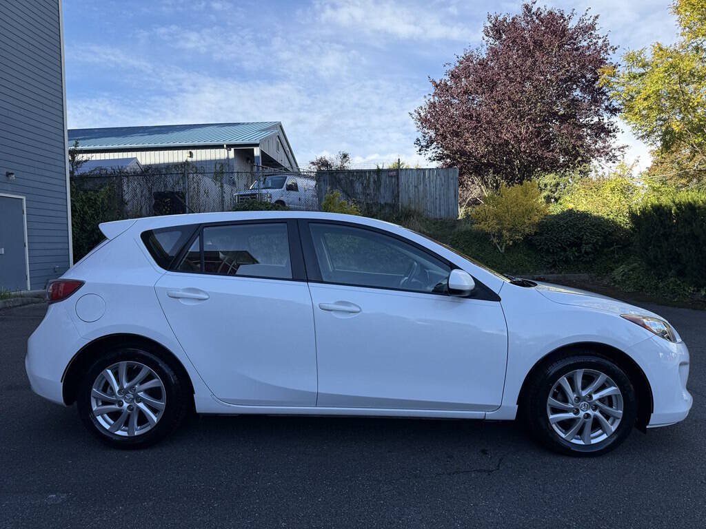 Used 2012 MAZDA MAZDA3 i Touring FWD image 2