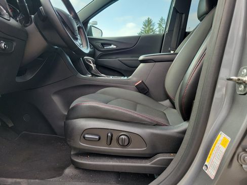 Used 2024 Chevrolet Equinox RS FWD image 16