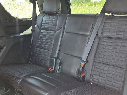 Used 2021 Cadillac Escalade Sport Platinum AWD/4WD image 8
