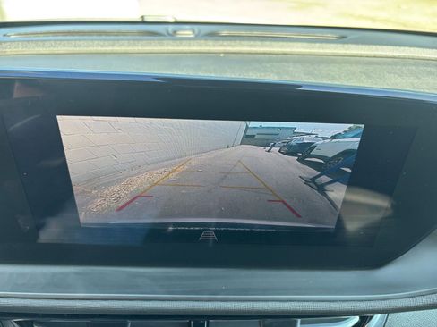 Used 2025 Buick Envista Sport Touring image 17