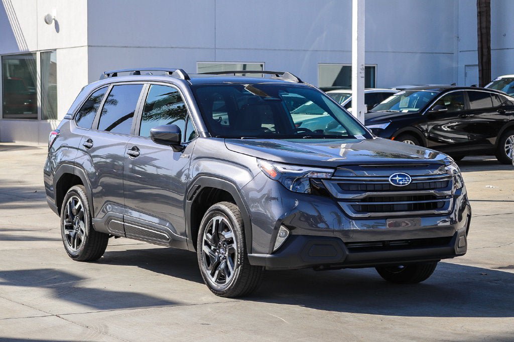 New 2026 Subaru Forester Touring AWD/4WD image 3