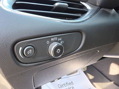 Used 2017 Chevrolet Malibu LT w/ Driver Confidence Package image 31