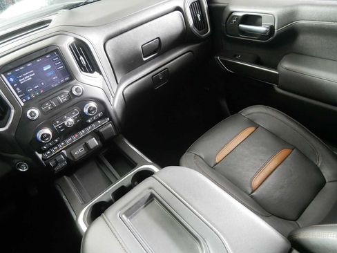 Used 2021 GMC Sierra 1500 AT4 w/ AT4 Premium Package AWD/4WD image 11