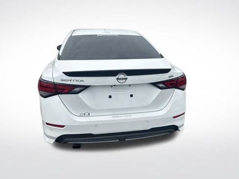 Used 2023 Nissan Sentra SR FWD image 4