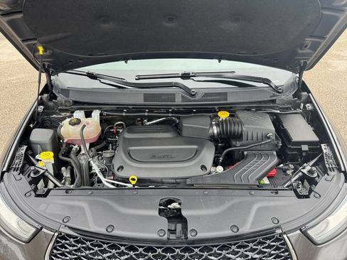 Used 2023 Chrysler Pacifica Touring-L FWD image 20