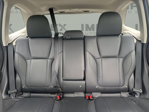Used 2024 Subaru Forester Limited image 12