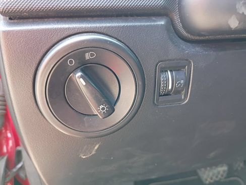Used 2009 Volkswagen Beetle S FWD image 16