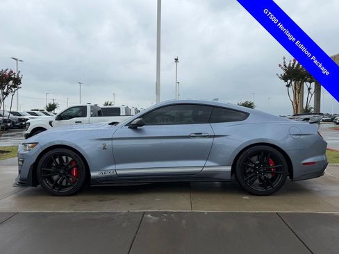 Used 2022 Ford Mustang Shelby GT500 w/ Technology Package RWD image 10