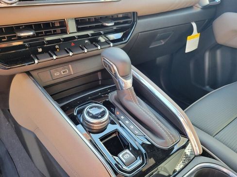 New 2026 GMC Canyon Denali image 21