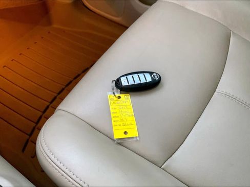 Used 2013 Nissan Pathfinder SL w/ SL Premium Pkg image 14