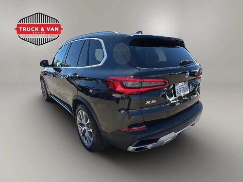 Used 2019 BMW X5 xDrive40i w/ Premium Package 2 AWD/4WD image 3