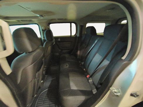 Used 2008 HUMMER H3 image 13