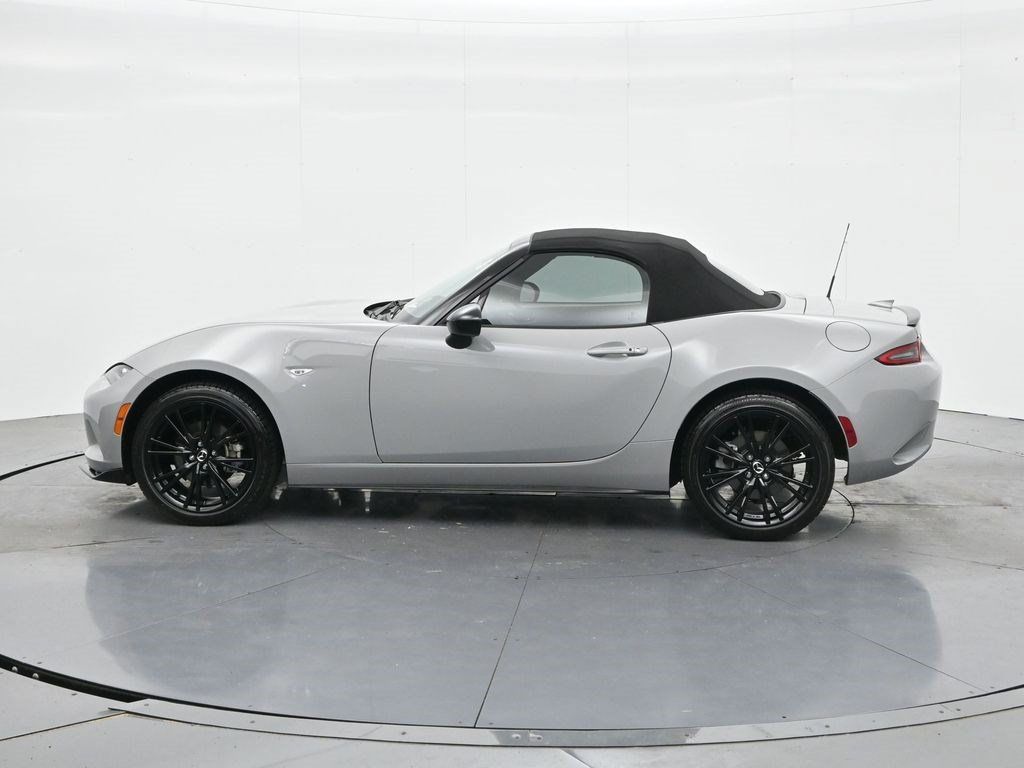 Used 2025 MAZDA MX-5 Miata Club RWD image 8