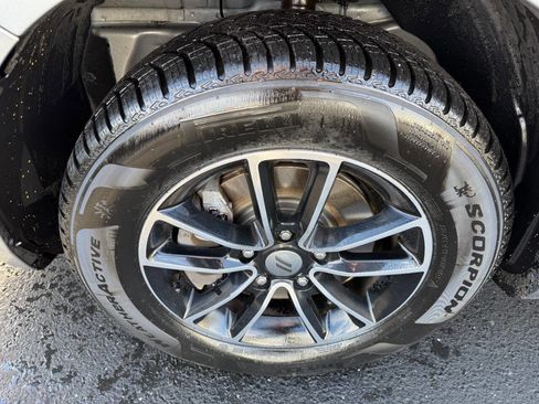 Used 2018 Dodge Journey SE w/ Connectivity Group image 9