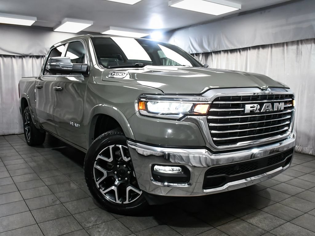 Used 2026 RAM 1500 Laramie AWD/4WD image 3