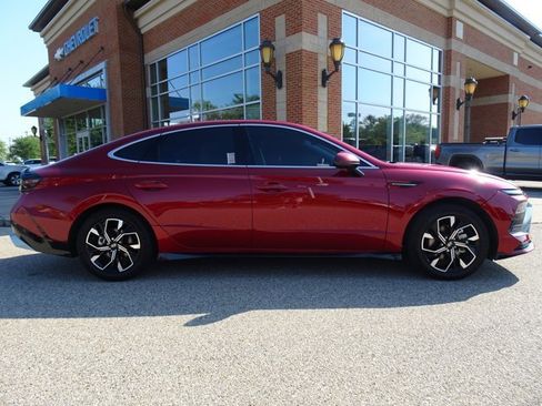 Used 2024 Hyundai Sonata SEL image 2