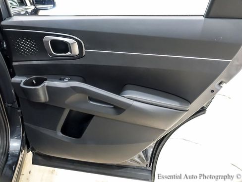 Used 2022 Kia Sorento LX image 29