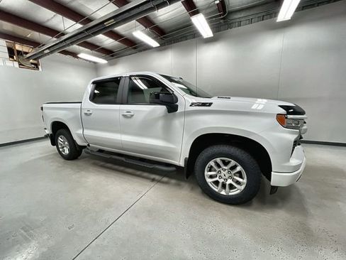 Certified 2023 Chevrolet Silverado 1500 RST w/ Z71 Off-Road Package AWD/4WD image 9