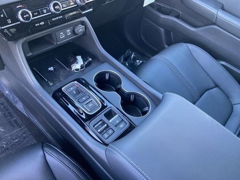 Used 2025 Honda Pilot EX-L image 27