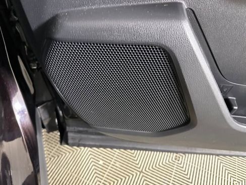 Used 2020 Toyota Highlander Limited image 29