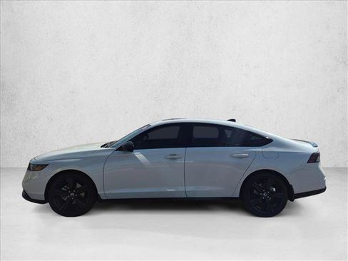 Used 2024 Honda Accord Sport image 9