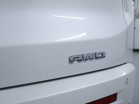 Used 2019 GMC Acadia Denali w/ Technology Package image 12