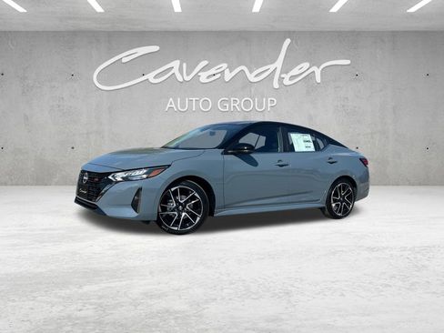 New 2025 Nissan Sentra SR image 1