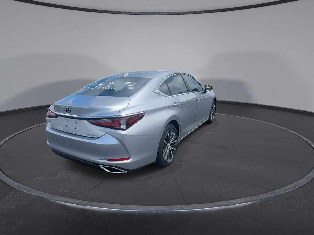 Used 2025 Lexus ES 350 w/ Premium Package FWD image 8