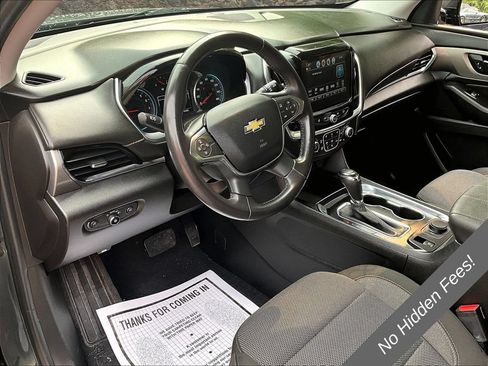Used 2018 Chevrolet Traverse LT w/ LPO, Floor Liner Package AWD/4WD image 12