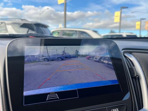 Used 2024 Chevrolet Malibu LT image 24