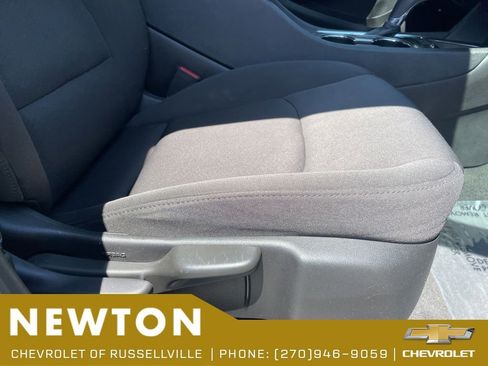 Used 2020 Chevrolet Malibu LT FWD image 24