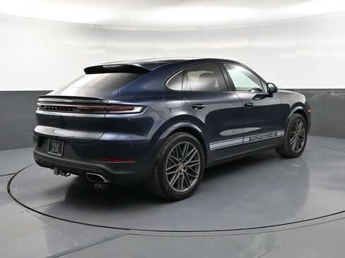 Certified 2024 Porsche Cayenne Coupe AWD/4WD image 8