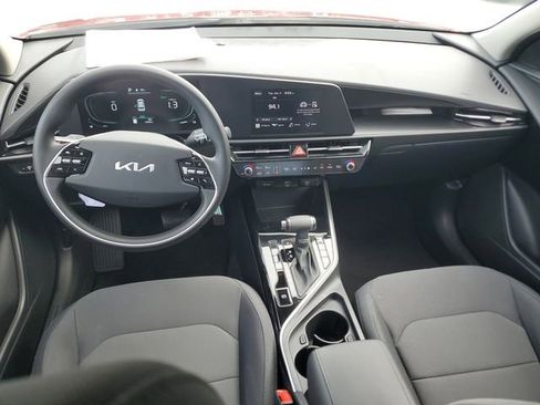 Used 2023 Kia Niro LX FWD image 11