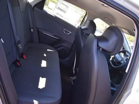 New 2026 Kia K4 FWD image 14