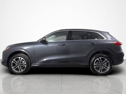 Used 2025 Audi Q5 Premium w/ Convenience Package