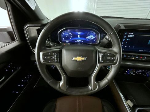 Certified 2025 Chevrolet Silverado 3500 High Country w/ High Country Premium Package image 11